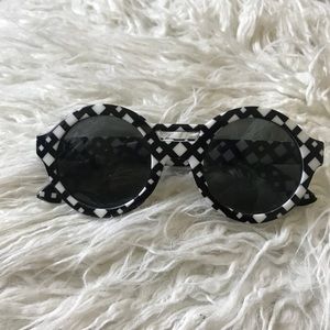 Vintage Style Black and White Sunglasses